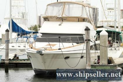 42' CARVER YACHTS 42 SS 2006