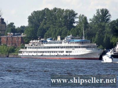 417. River vintage passenger ship - 240 PAX