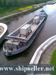92. Ramp platform barge